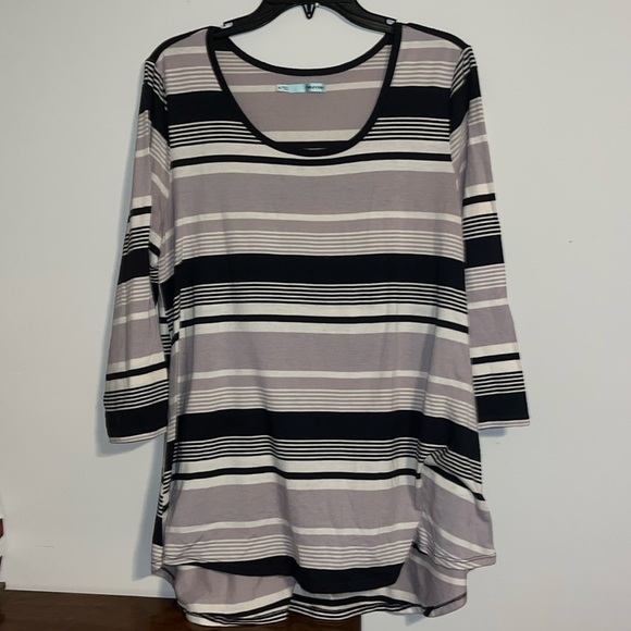 Maurice’s Tunic. - Picture 1 of 3